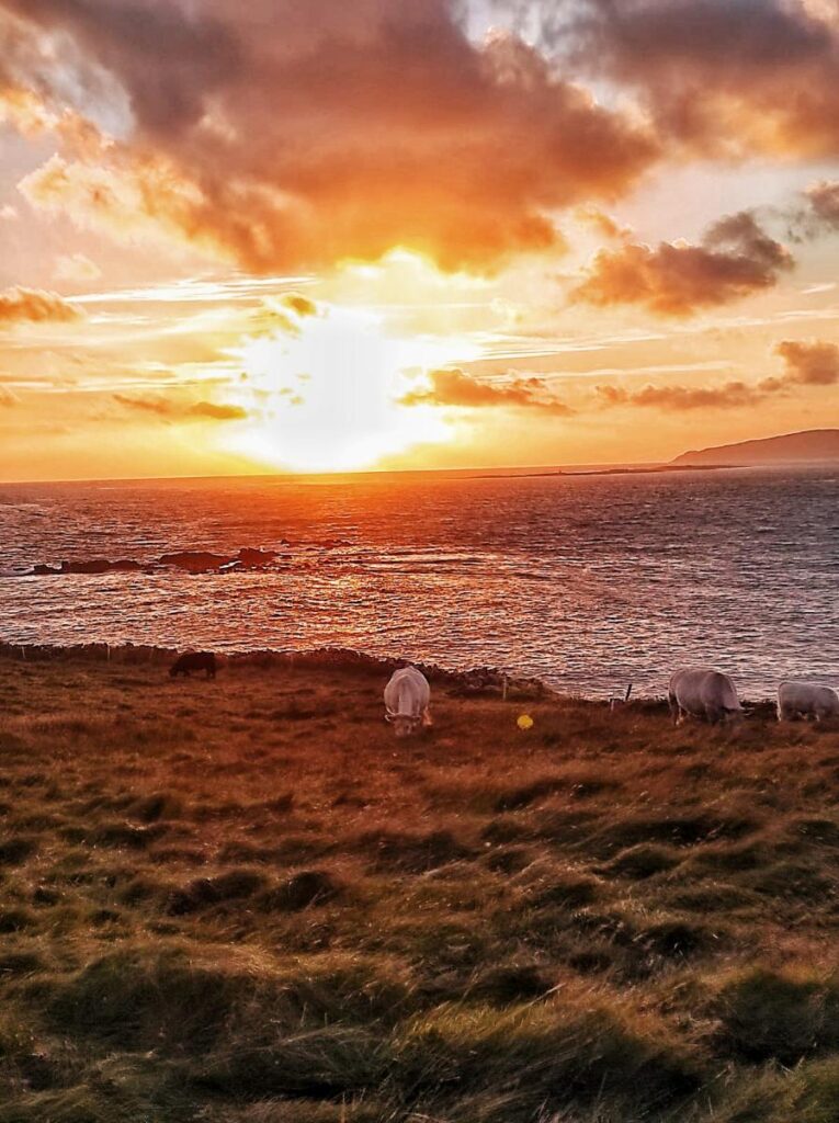 Tramonto dalla spiaggia di Maghery in county Donegal in Estate